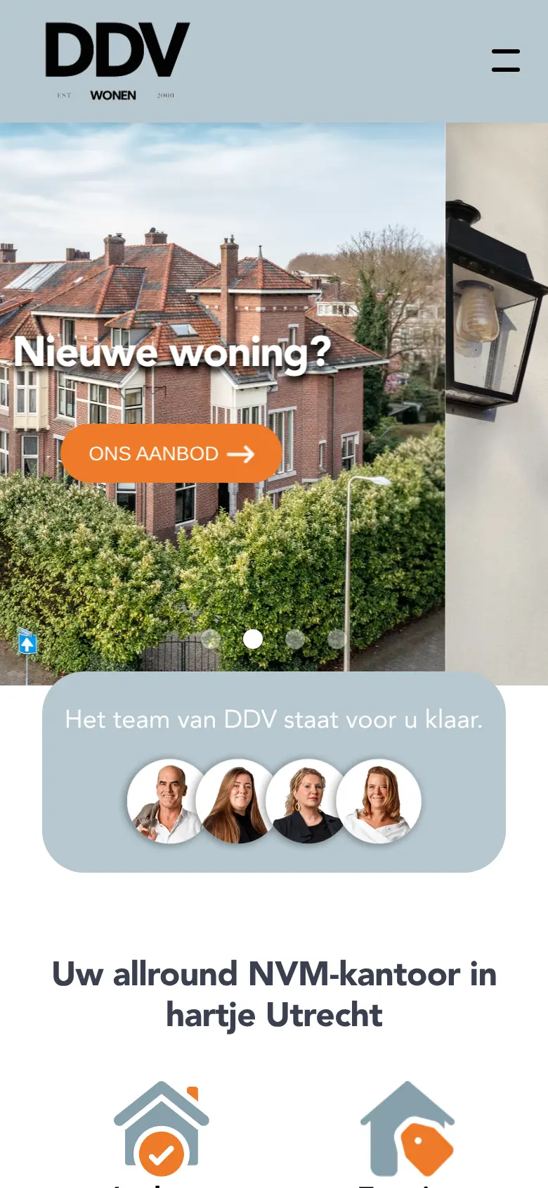 DDV Makelaars op een telefoon, bovenaan