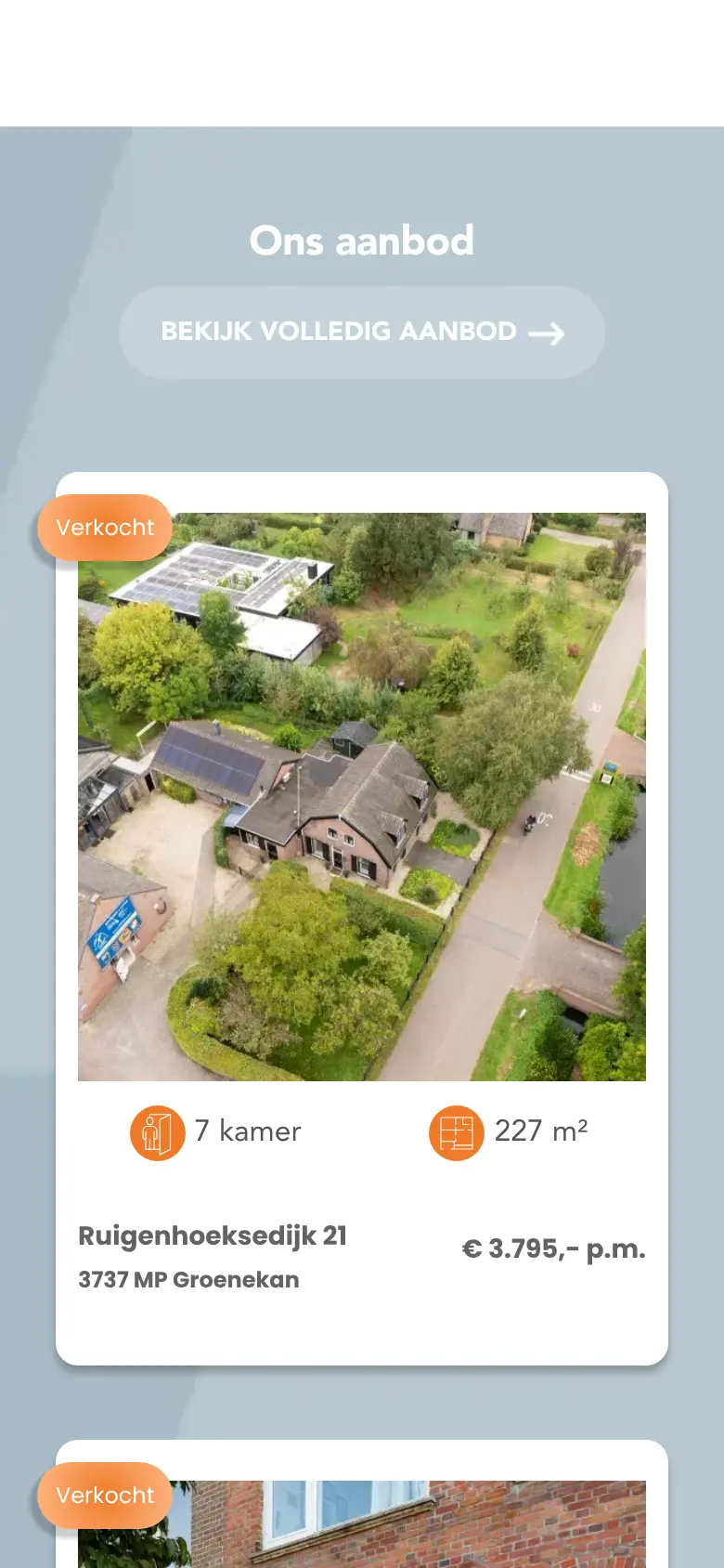 DDV Makelaars op een telefoon, verder op de pagina